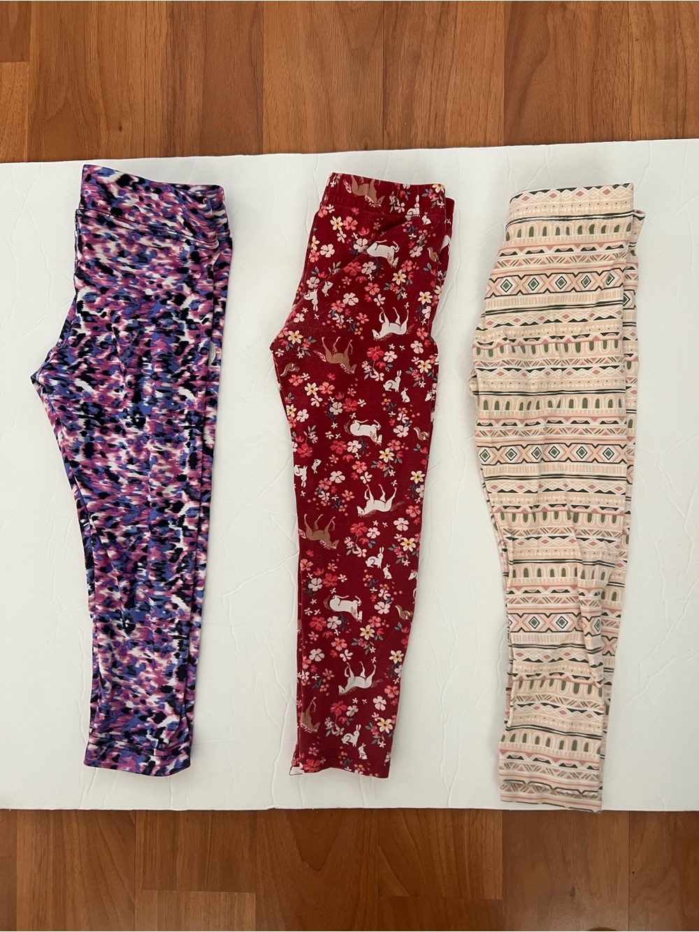 3-4 Legging Pants Bundle of 3 Red Floral Girls Toddler, Hurley 4T, Carter’s 3T
